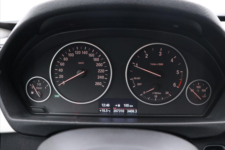 BMW Řada 3 2.0 320d 135kW GT Xenon