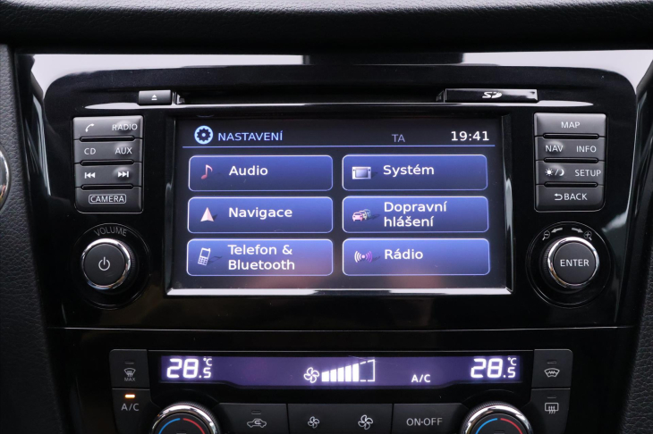 Nissan Qashqai 1,5 dCi 81kW TeknaTažné CZ