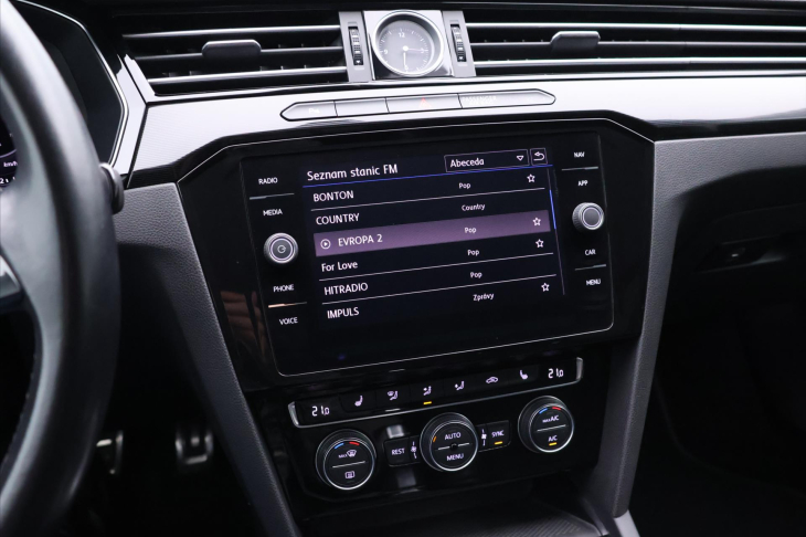 Volkswagen Arteon 2,0 TDI 140KW DSG LED Navi CZ