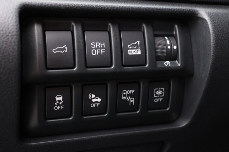 Subaru Forester 2,0 e-Boxer 110kW Comfort CZ