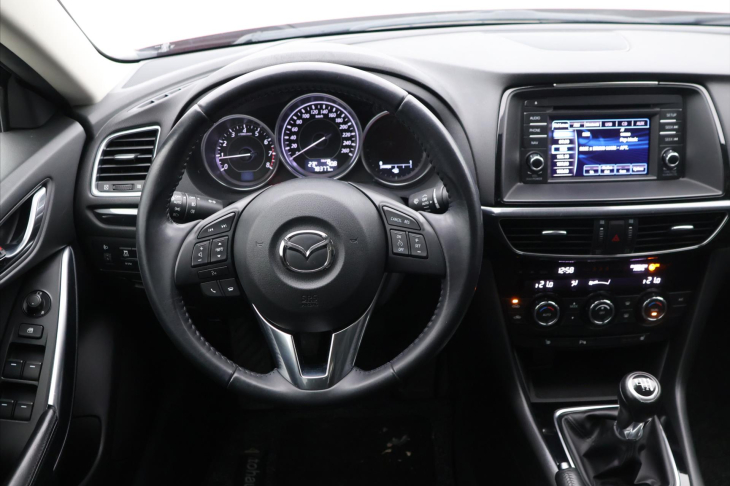 Mazda 6 2.0 107kW Center-Line