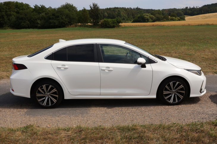 Toyota Corolla 1,5 VTi Aut. Comfort DPH CZ