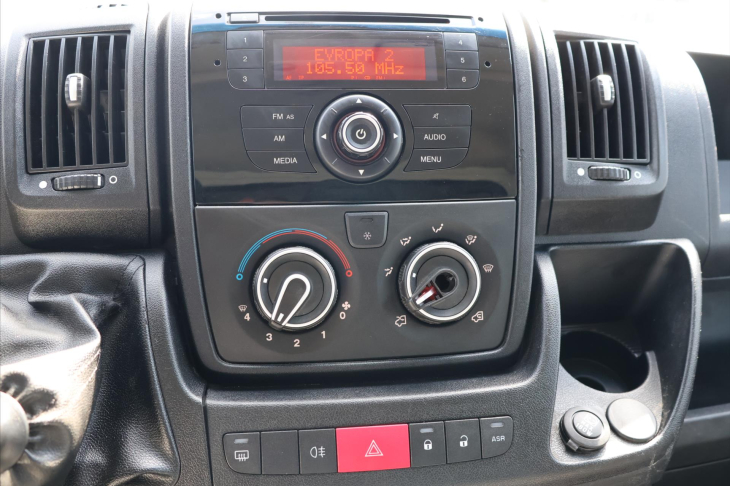 Peugeot Boxer 2,2 HDI 110kW CZ 10 Palet