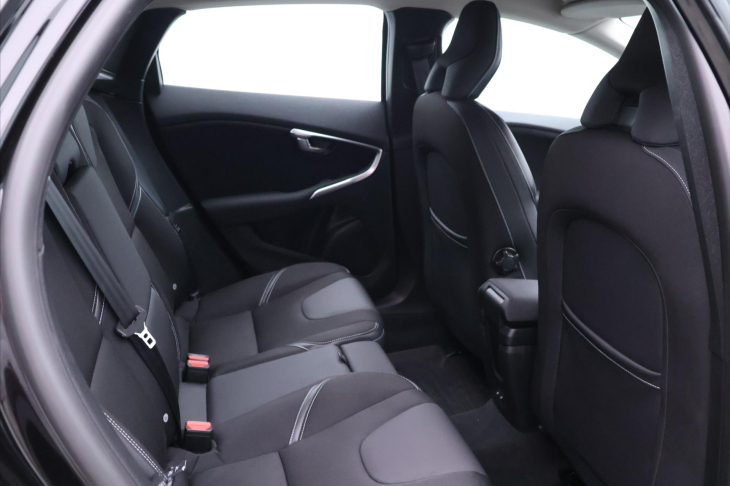 Volvo V40 2,0 D2 Winter Packet LED