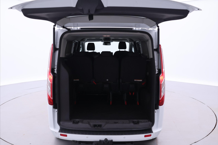 Ford Tourneo Custom 2,0 TDCI 125KW 8-Míst Long DPH
