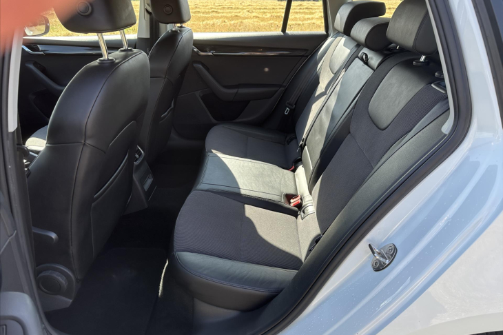 Škoda Octavia 1.6 TDI CZ Style+ LED Navi