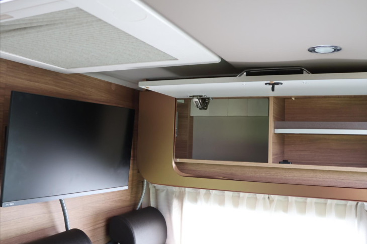 Weinsberg CaraCompact 2,3 Pepper CZ Navi 1.Majitel