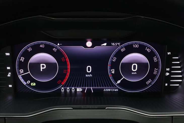 Škoda Superb 2,0 TDI 140kW DSG 4x4 CZ Scout