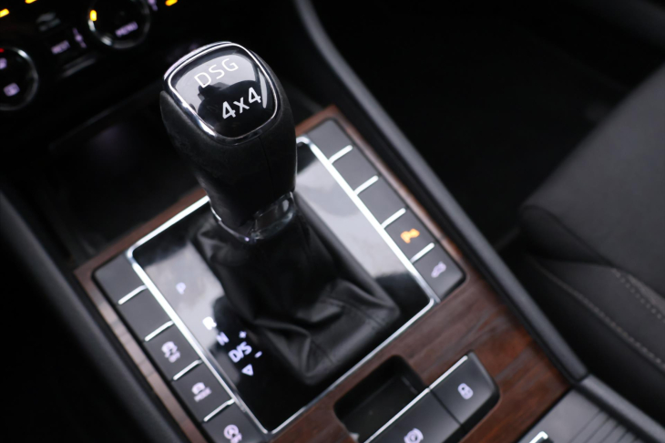 Škoda Superb 2,0 TDI 147kW 4x4 Scout DPH