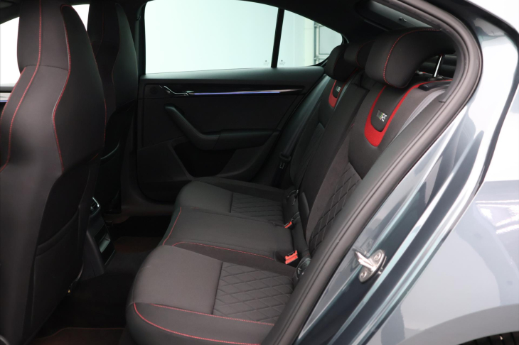 Škoda Octavia 2,0 TDI 135kW RS DSG 1.Maj.