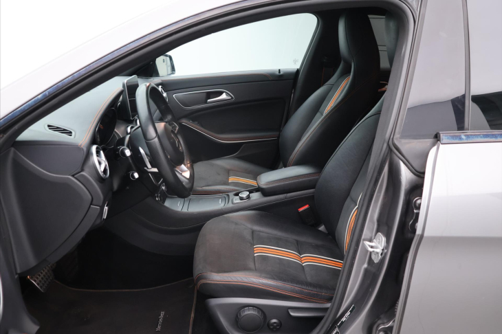 Mercedes-Benz CLA 2,1 220d Aut. 130kW AMG Line
