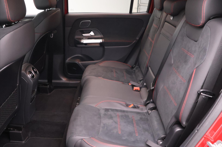 Mercedes-Benz GLB 2,0 200d 4Matic AMG Premium