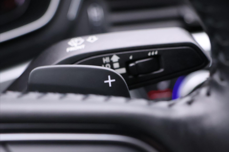 Audi A5 2,0 40TFSI 140kW Aut. LED Kůže