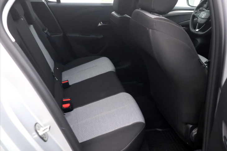 Opel Corsa 1,2 i 55kW Edition CZ 1.Maj.