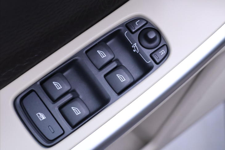 Volvo XC60 2,4 D3 120kW AWD AT Summum