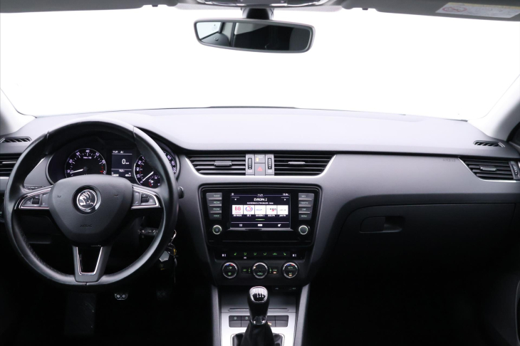 Škoda Octavia 1,4 TSI 110kW Style Xenon 1Maj