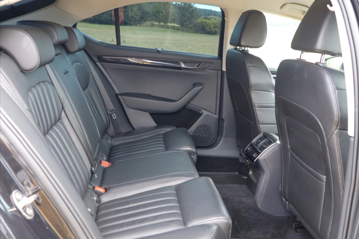 Škoda Superb 2,0 TDI 140kW 4x4 DSG L&K CZ