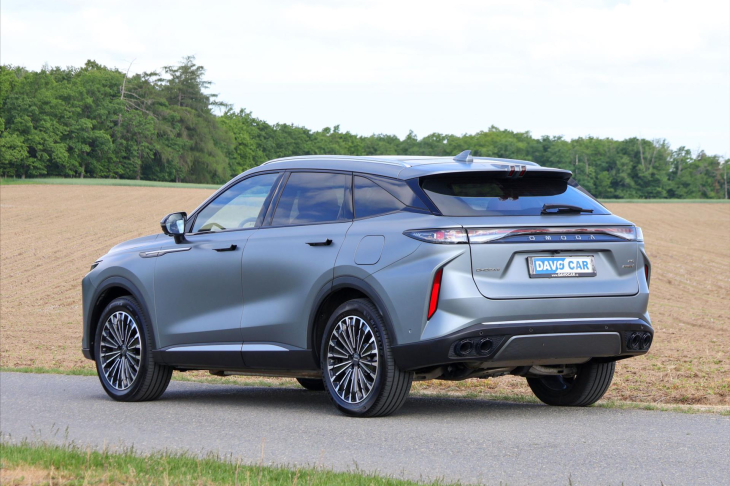 Omoda 9 1.5 Hybrid 395KW CZ 7 let záruka