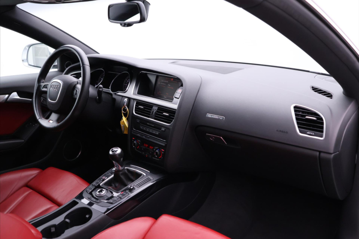 Audi S5 4,2 FSI quattro 260kW Kůže