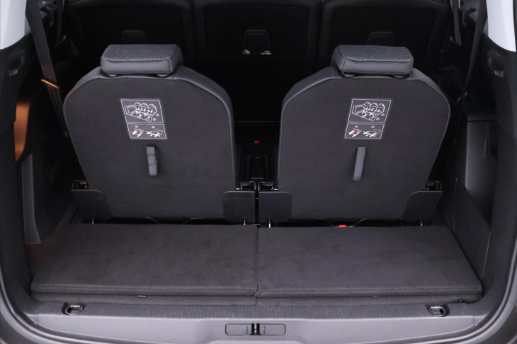 Peugeot 5008 1,5 HDI 96kW Aut. Allure DPH