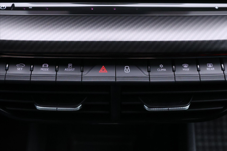 Škoda Octavia 2,0 TDI RS 147kW DSG 4X4 CZ