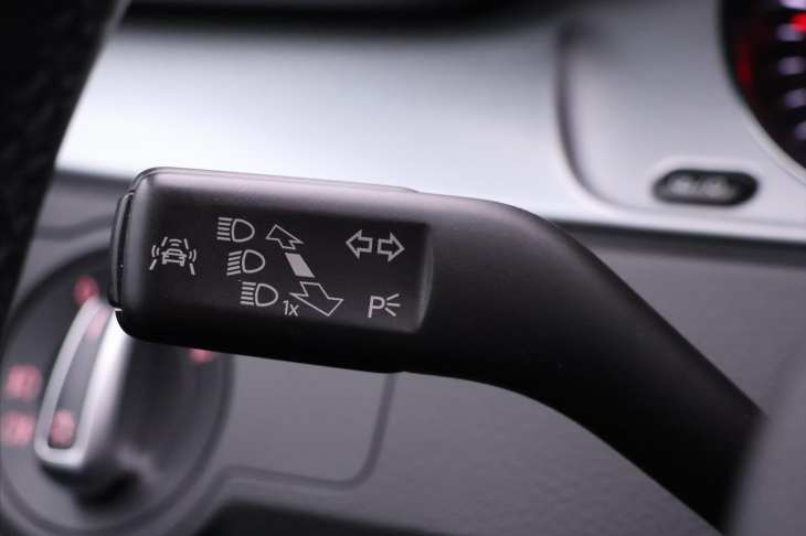 Volkswagen CC 2,0 TDI 130kW DSG Sport Xenon