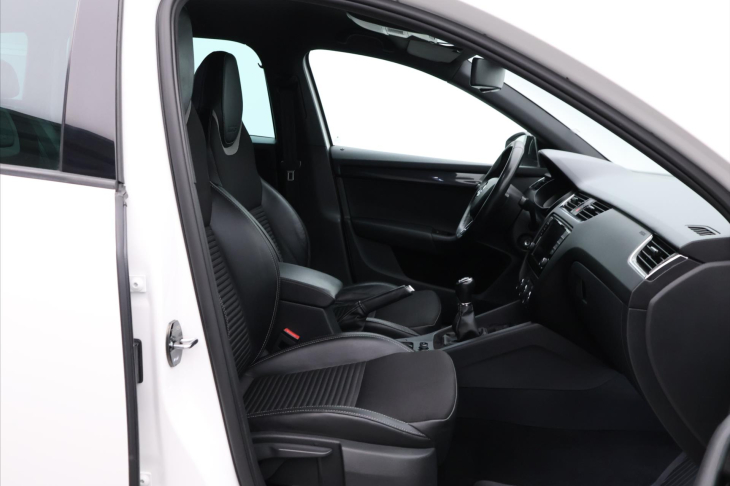 Škoda Octavia 2,0 TDI 135kW Xenon RS