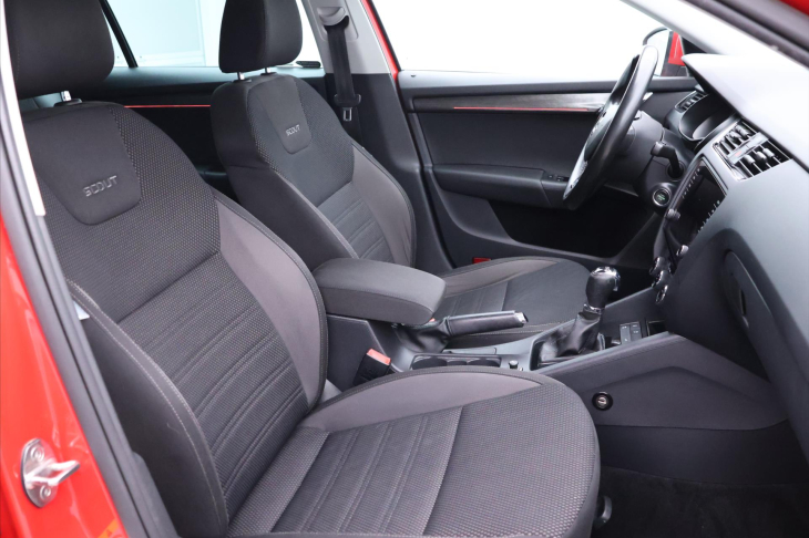 Škoda Octavia 2,0 TDI 135kW 4x4 DSG CZ Scout