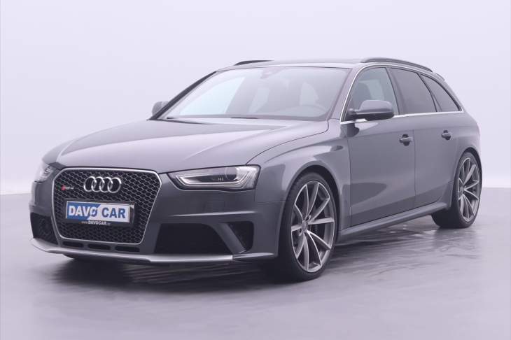 Audi RS 4 4.2 FSI V8 331kW 1.Maj Serviska
