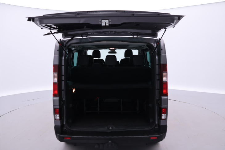 Renault Trafic 1,6 dCi 92kW Cool 8-Míst CZ DPH