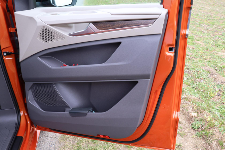 Volkswagen Multivan 2,0 TDI DSG Long Style 7-Míst