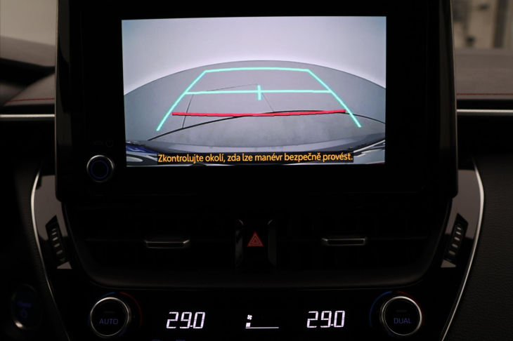 Toyota Corolla 1,8 HB Executive Aut. DPH CZ 1.Maj.