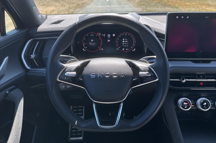 Škoda Kodiaq 2,0 TDI DSG 4x4 Sportline 7-Míst