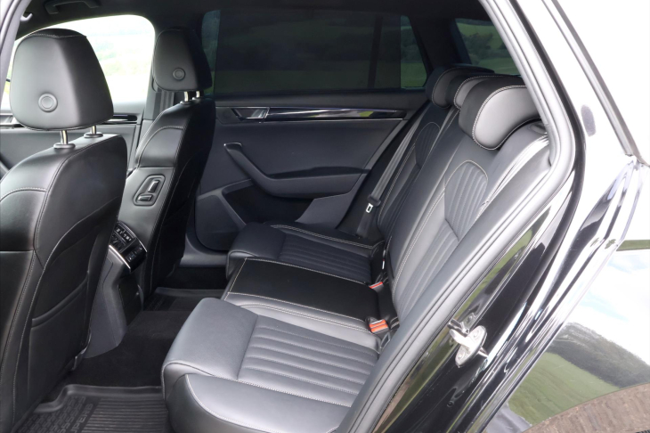 Škoda Superb 2,0 TDI DSG L&K DPH CZ