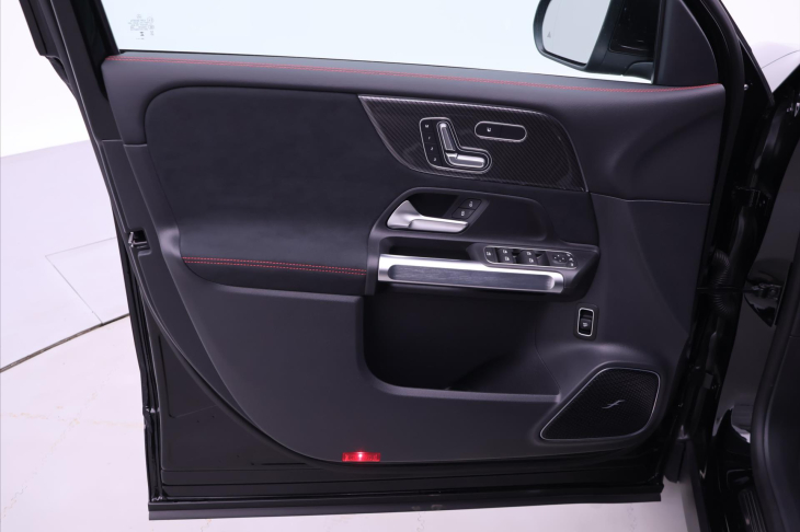 Mercedes-Benz GLB 2,0 200d 4Matic AMG Premium