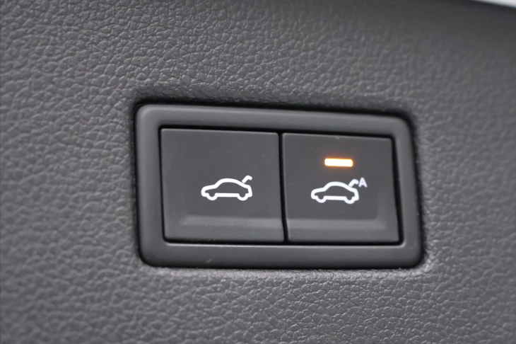 Volkswagen Tiguan 1,4 TSI DSG R-line matrix virtual