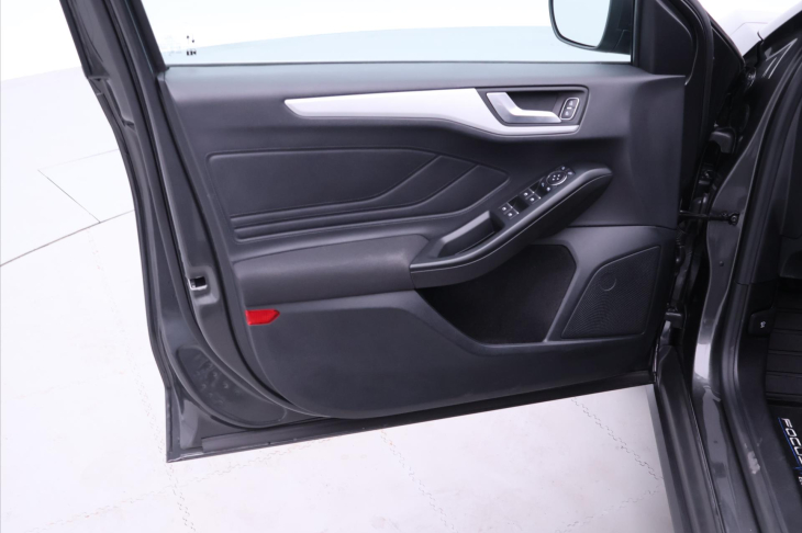 Ford Focus 1,0 EB 92kW EDIT Aut.klima Navi