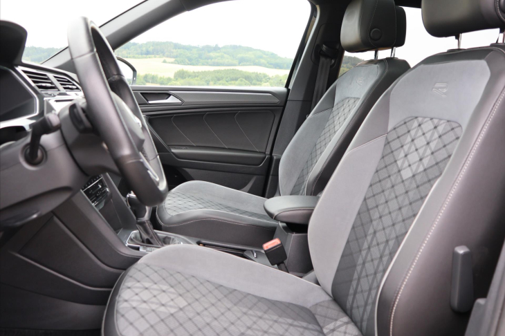 Volkswagen Tiguan Allspace 2,0 TSI 4x4 DSG R-Line 7-Míst