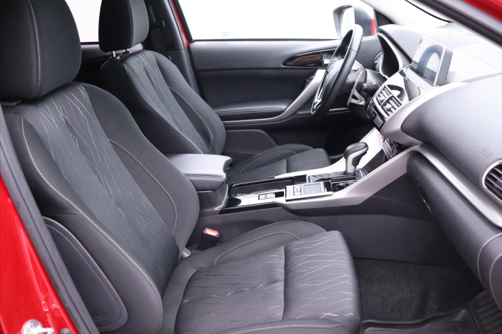 Mitsubishi Eclipse Cross 1,5 T-MIVEC 120kW CVT Intense