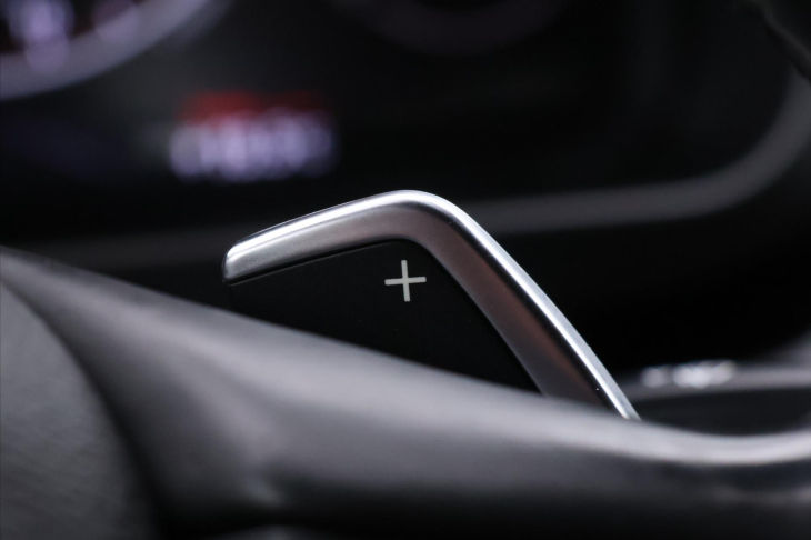 BMW X6 3,0 40d 230kW xD Aut. CZ LED