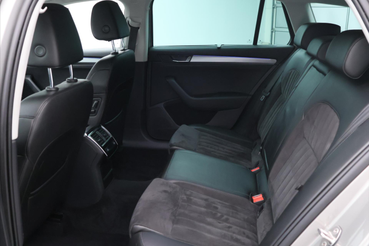 Škoda Superb 2,0 TDI 140kW 4x4 DSG Style CZ