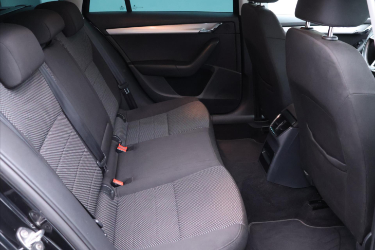 Škoda Octavia 2,0 TDI 110kW DSG Combi CZ Ambition