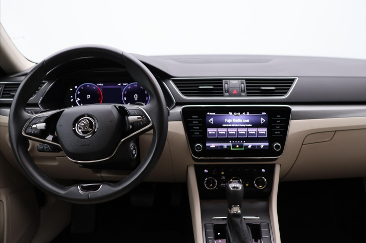 Škoda Superb 2,0 TDI 147kW Style 4x4 Kůže
