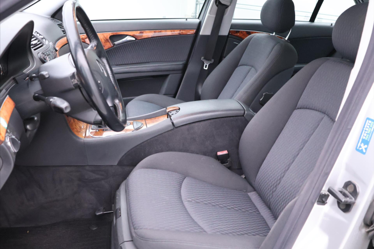 Mercedes-Benz Třídy E 2,2 220CDI 110kW Aut. Elegance