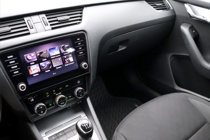 Škoda Octavia 1,6 TDI Ambition LED Navi