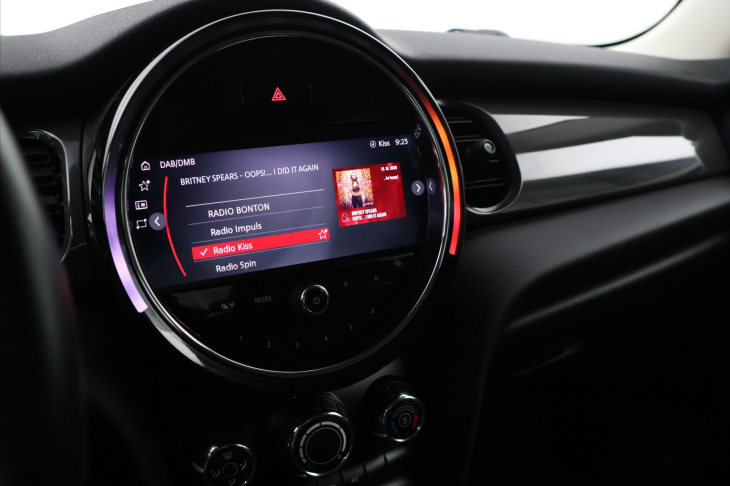 Mini Cooper 1,5 100kW LED CZ 1.Maj. DPH