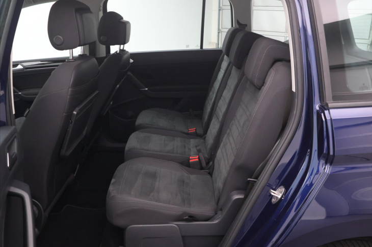 Volkswagen Touran 2,0 TDI 110kW DSG LED DPH