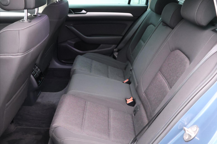 Volkswagen Passat 2,0 TDI 110kW CZ Comfortline