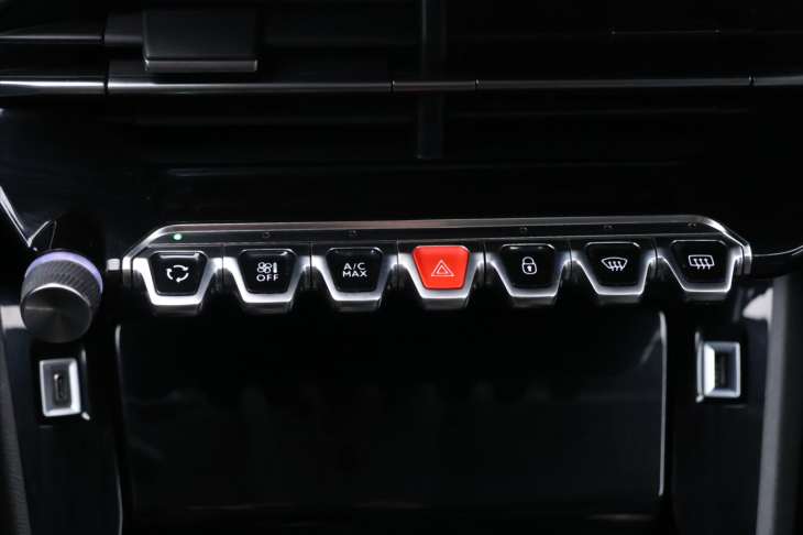 Peugeot 208 1,2 PureTech 74kW Allure