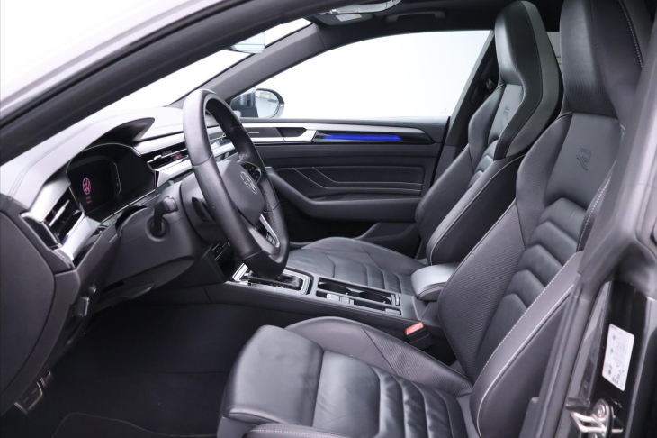 Volkswagen Arteon Shooting Brake 2,0 TSI 140kW DSG R-line HUD